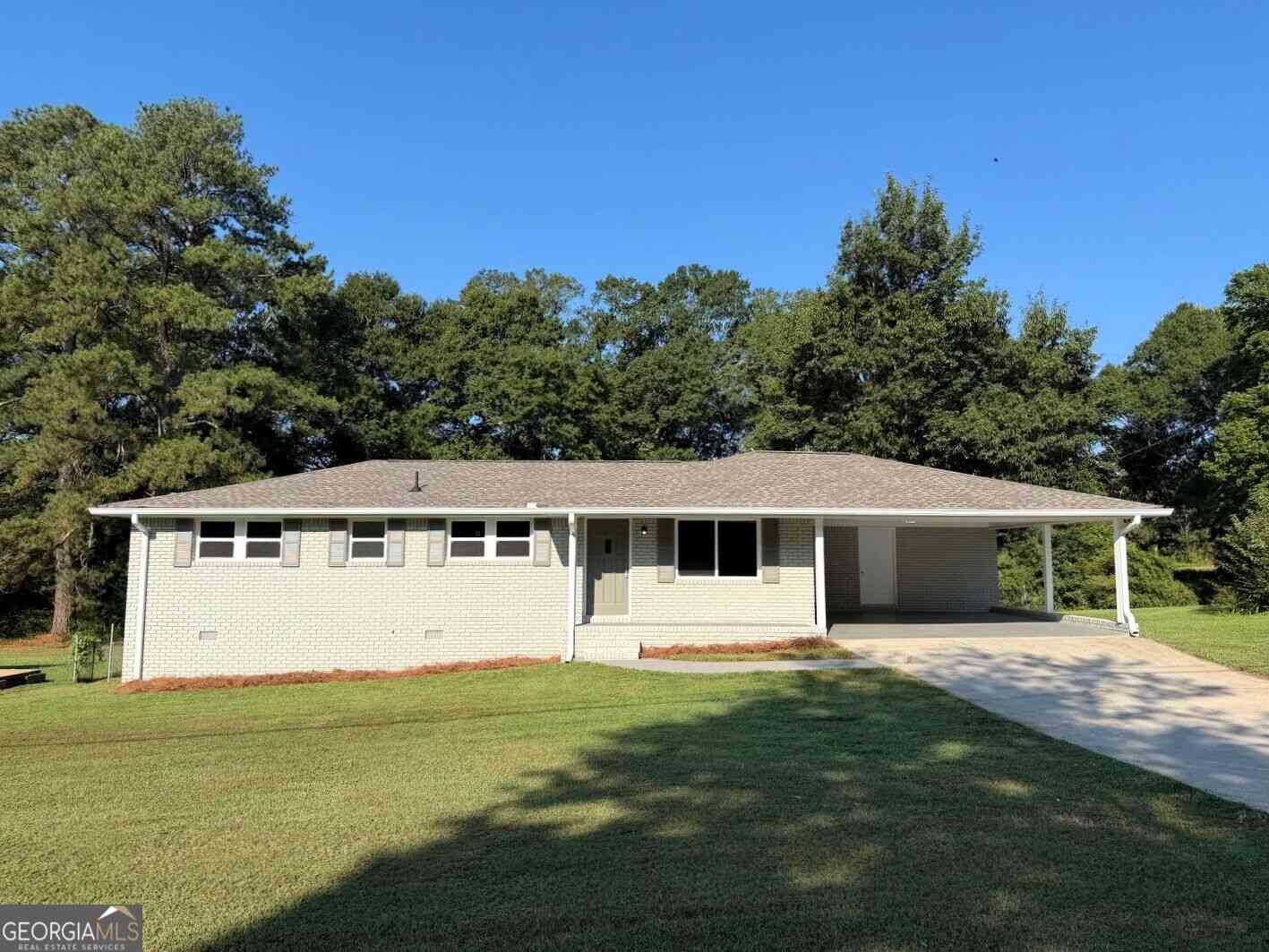 Homes For Sale - 65 W Meadowcliff Circle<br/> Carrollton, GA 30116