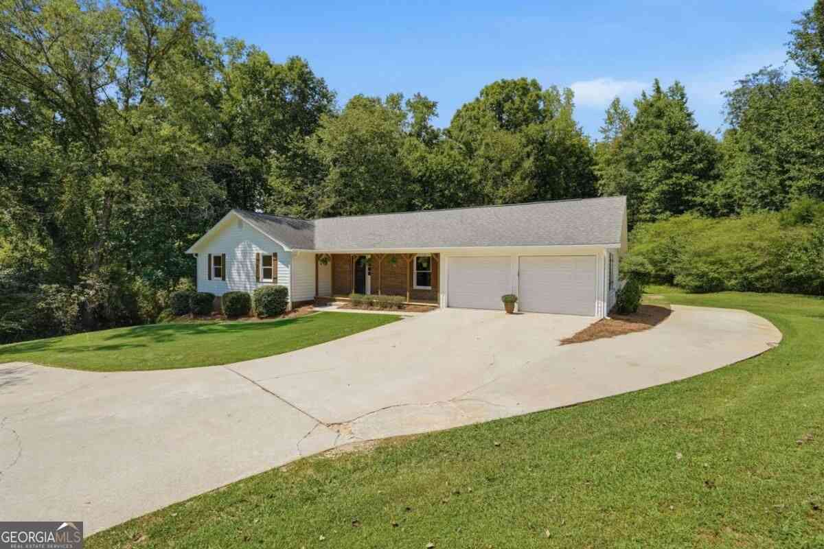Homes For Sale - 3758 Woodlane Road<br/> Gainesville, GA 30506