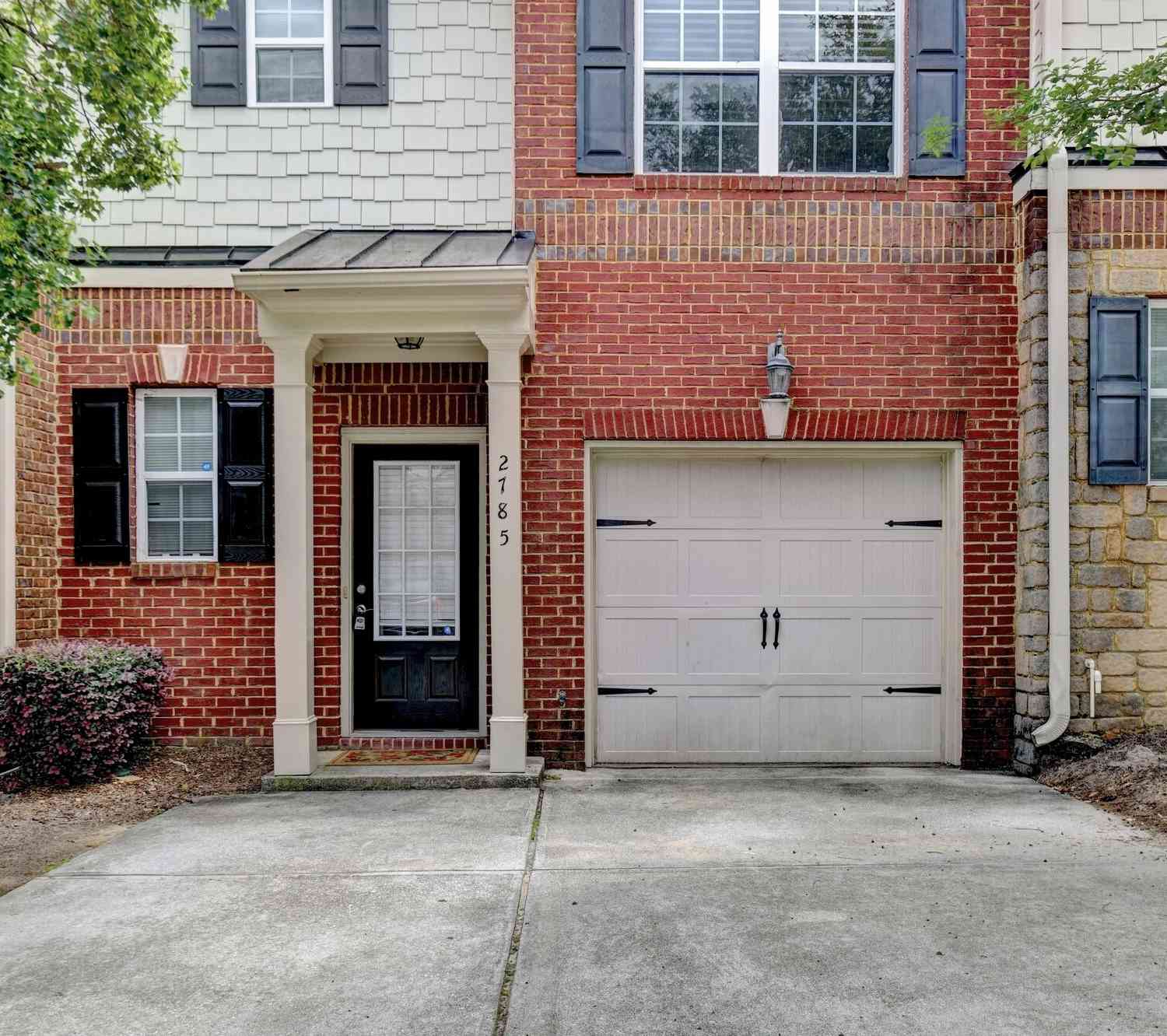 Townhouse For Sale - 2785 Sudbury Trace<br/> Norcross, GA 30071