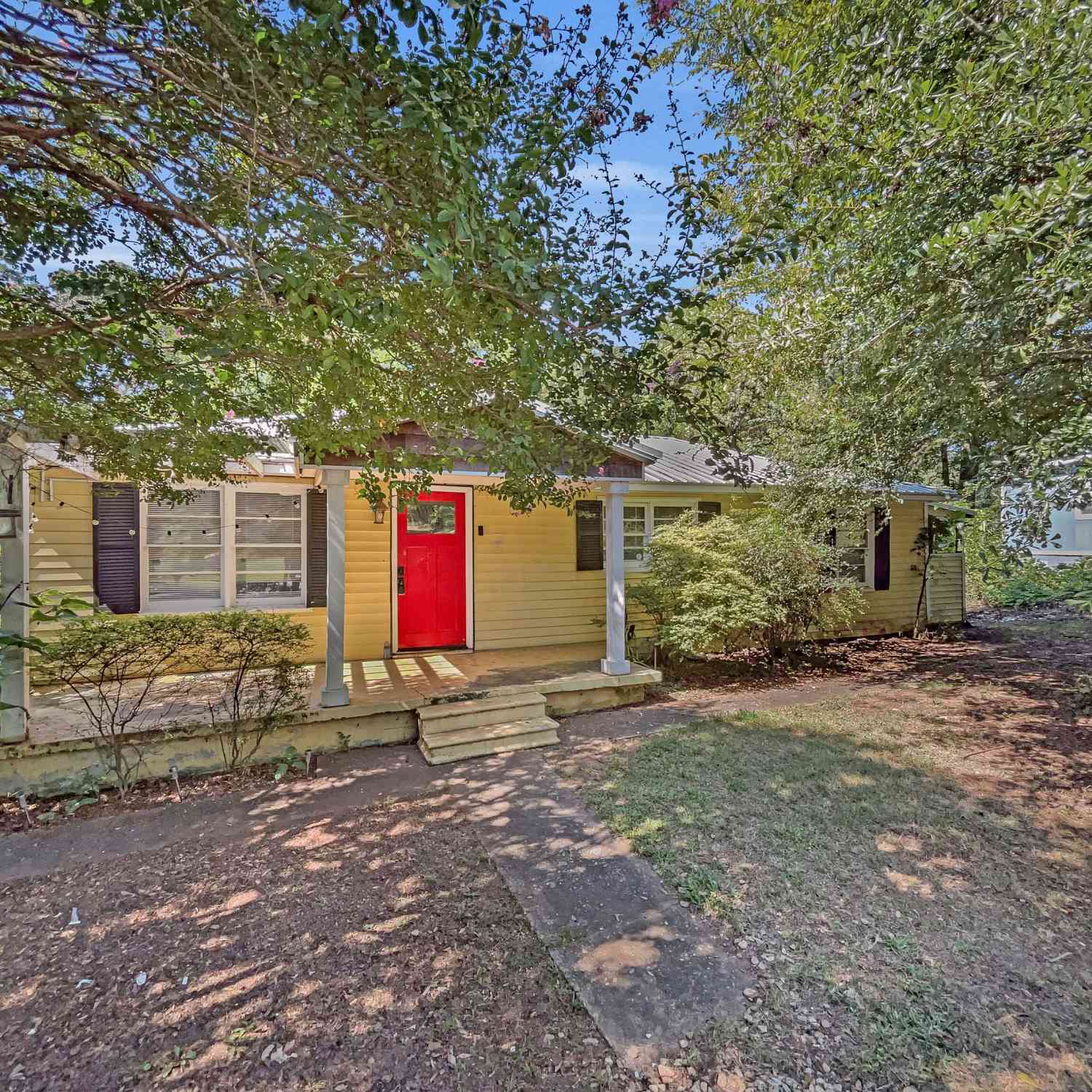 Homes For Sale - 1748 E Broad Street<br/> Athens, GA 30601