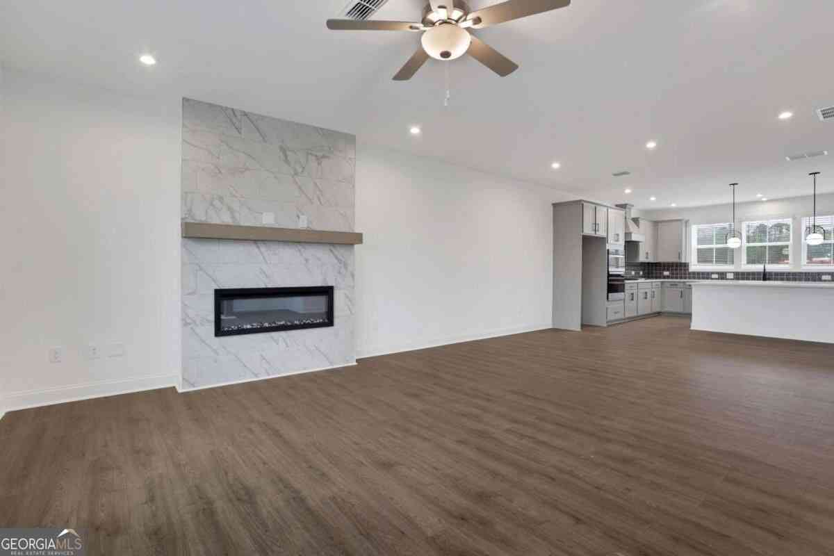 Townhouse For Sale - 326 Sunset Hollow Street<br/> Gwinnett County, Sugar Hill, GA 30518