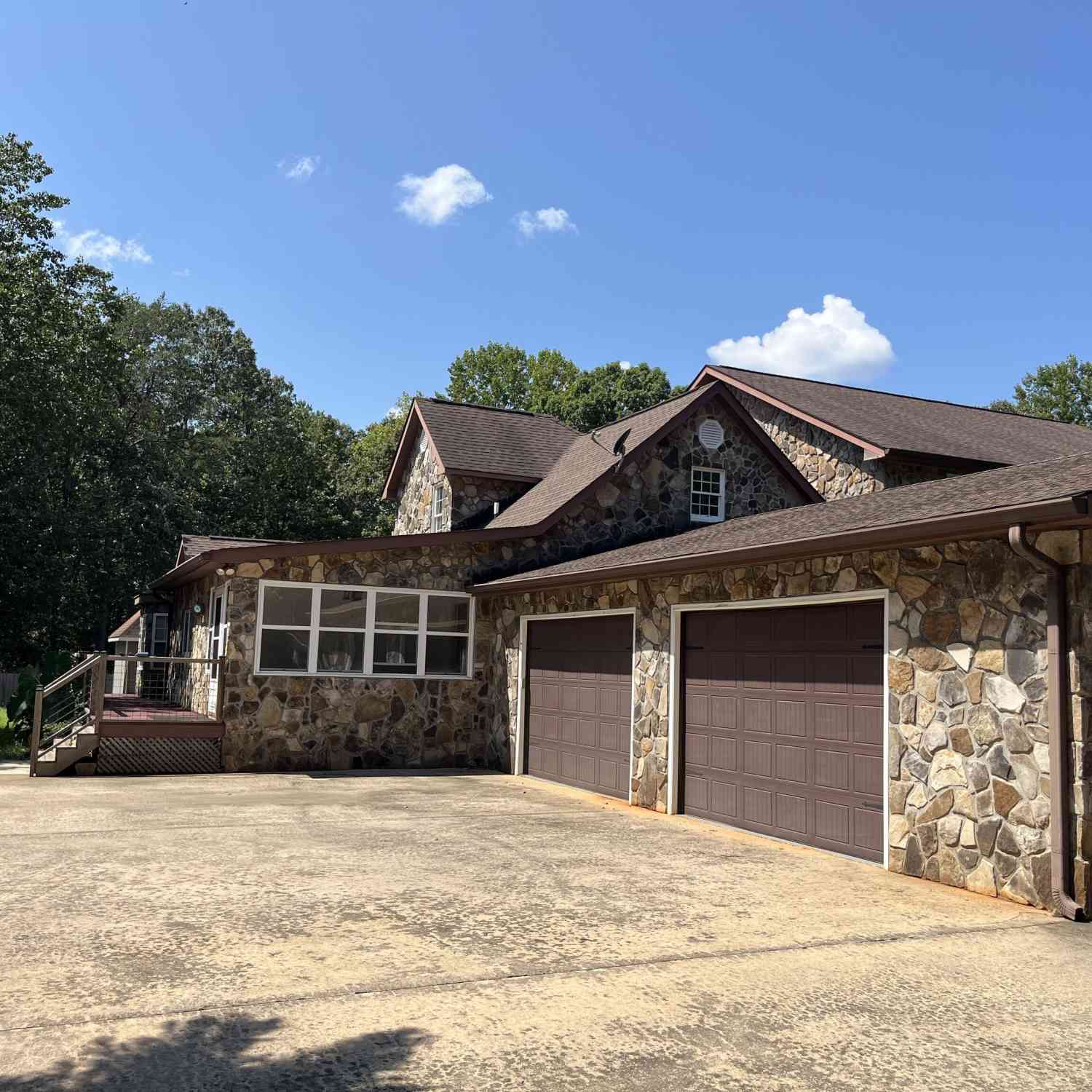 Homes For Sale - 283 Meadow Lane<br/> Dahlonega, GA 30533