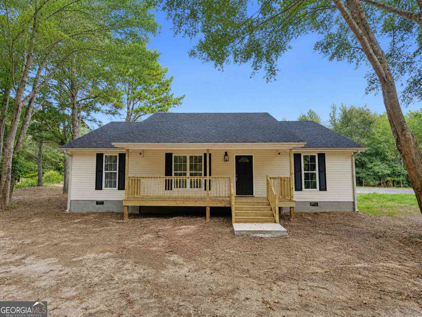 Homes For Sale - 841 Puckett Road SE<br/> Silver Creek, GA 30173