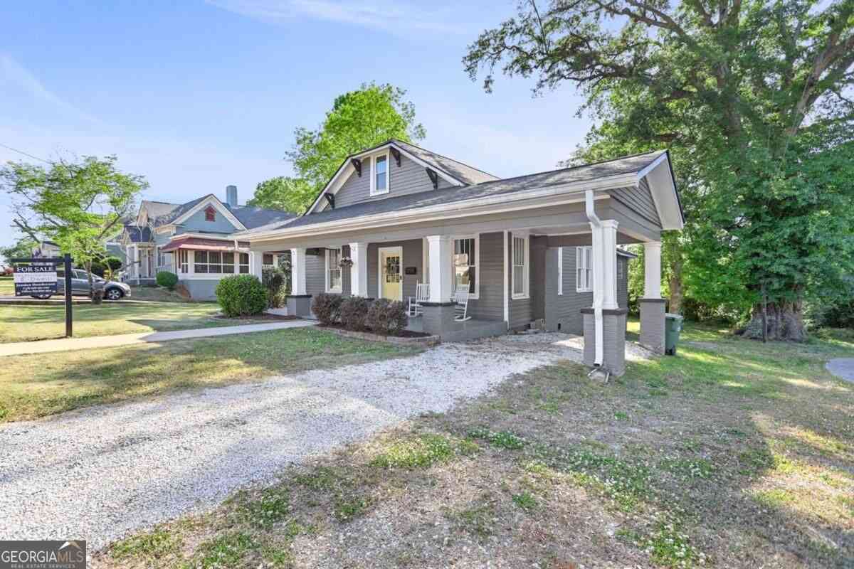 Homes For Sale - 201 Oak Street<br/> Hogansville, GA 30230