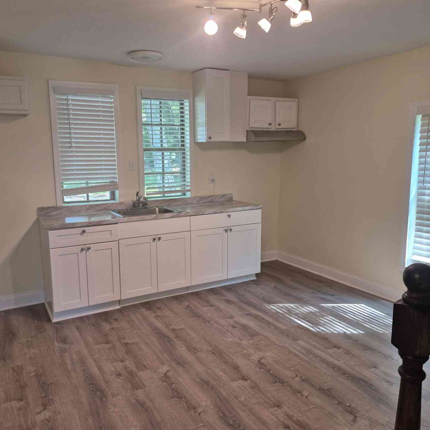 Homes For Sale - 395 S Elm Street<br/> Jackson County, Commerce, GA 30529