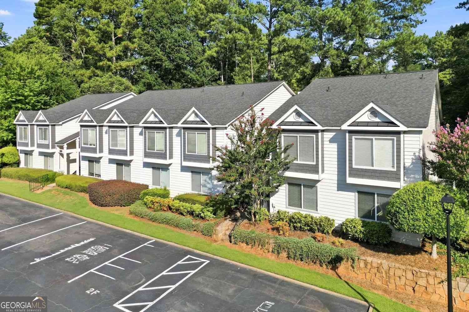 Condo For Sale - 27 Arbor End SE<br/> Smyrna, GA 30080