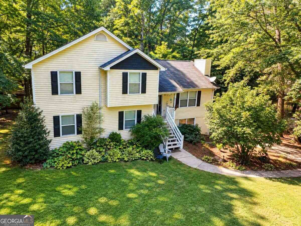 Homes For Sale - 138 Mountain Oaks Drive<br/> Carrollton, GA 30116