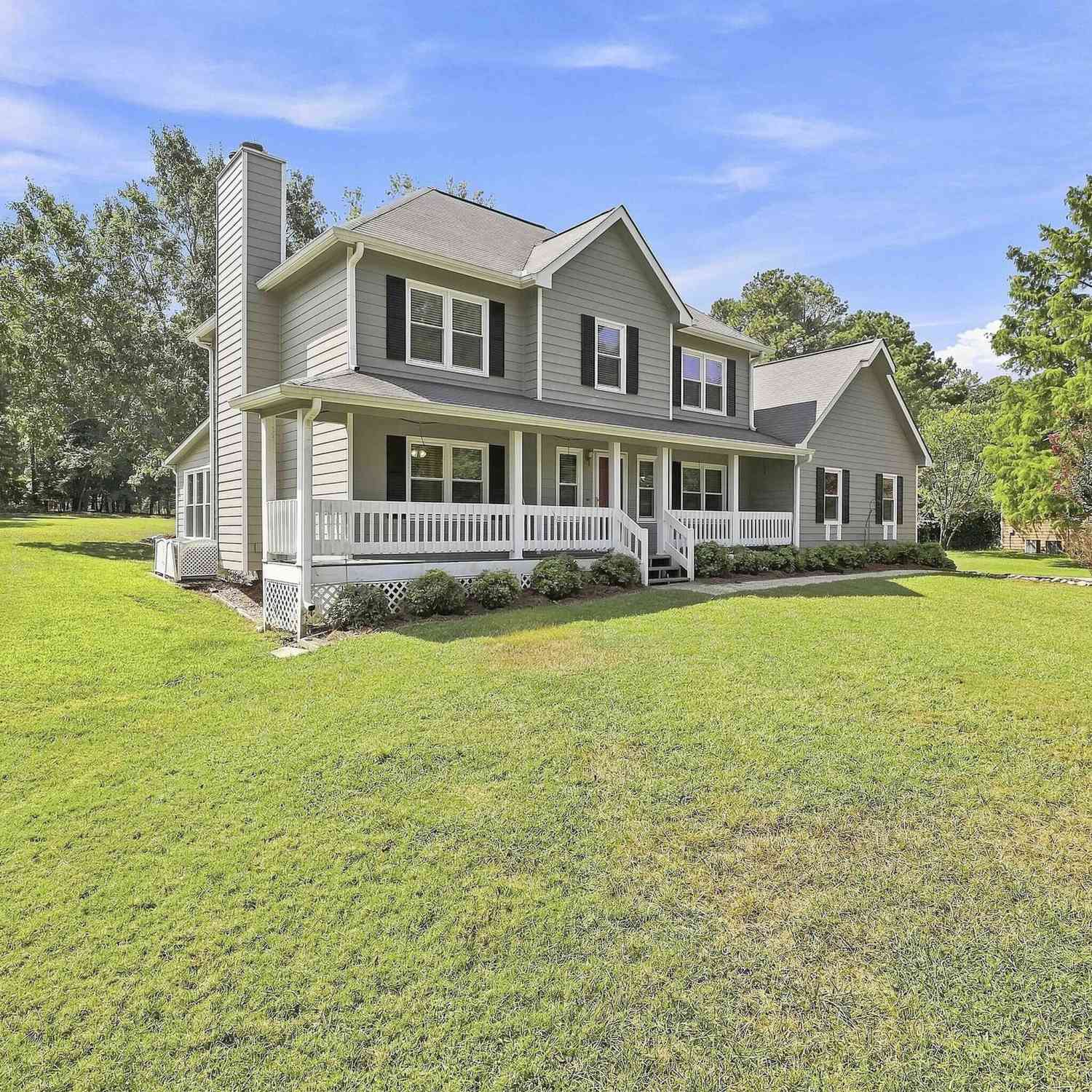 Homes For Sale - 185 Clearbrook Way<br/> Fayetteville, GA 30215