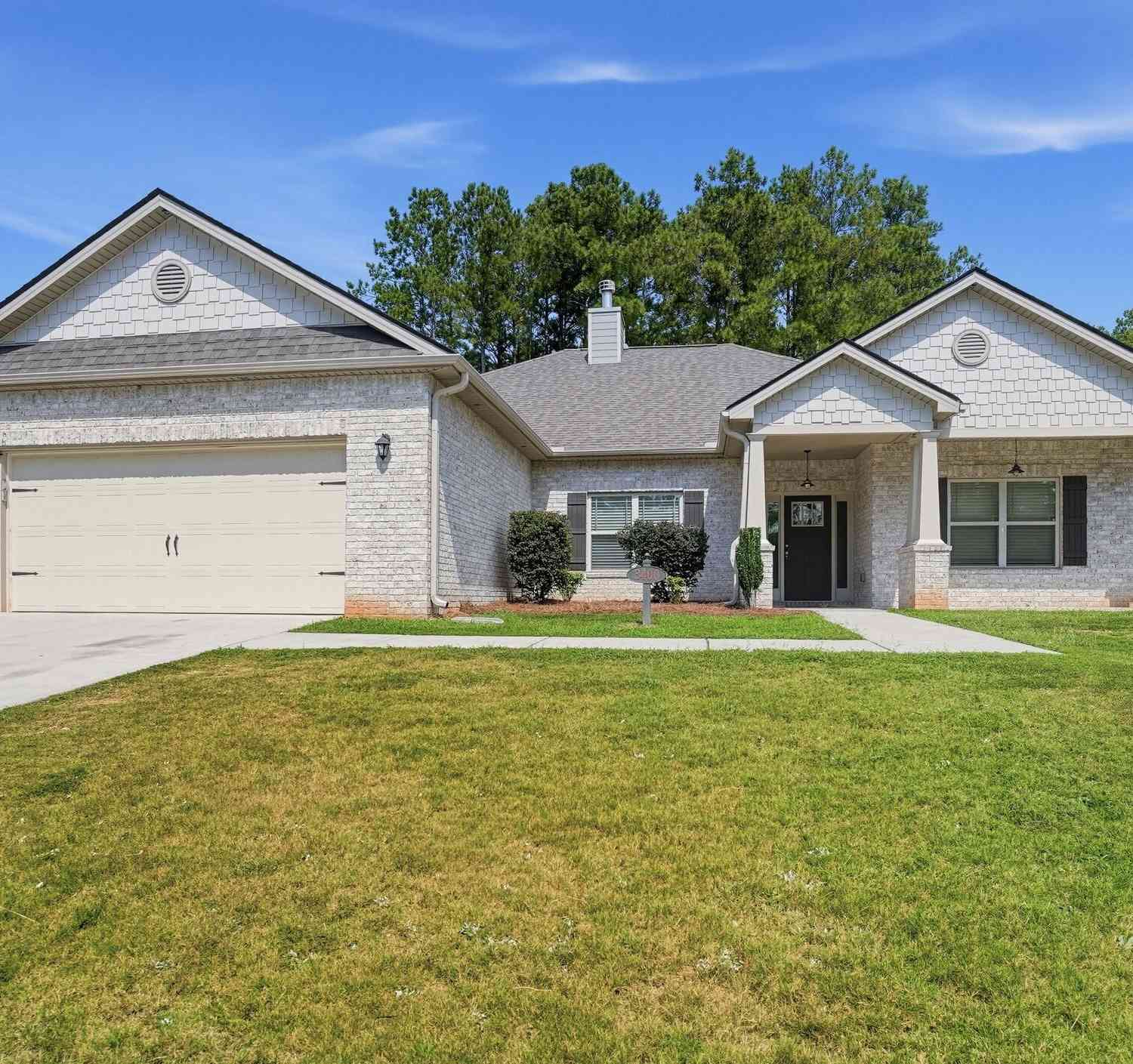 Homes For Sale - 3400 Brackenwood Road<br/> Loganville, GA 30052