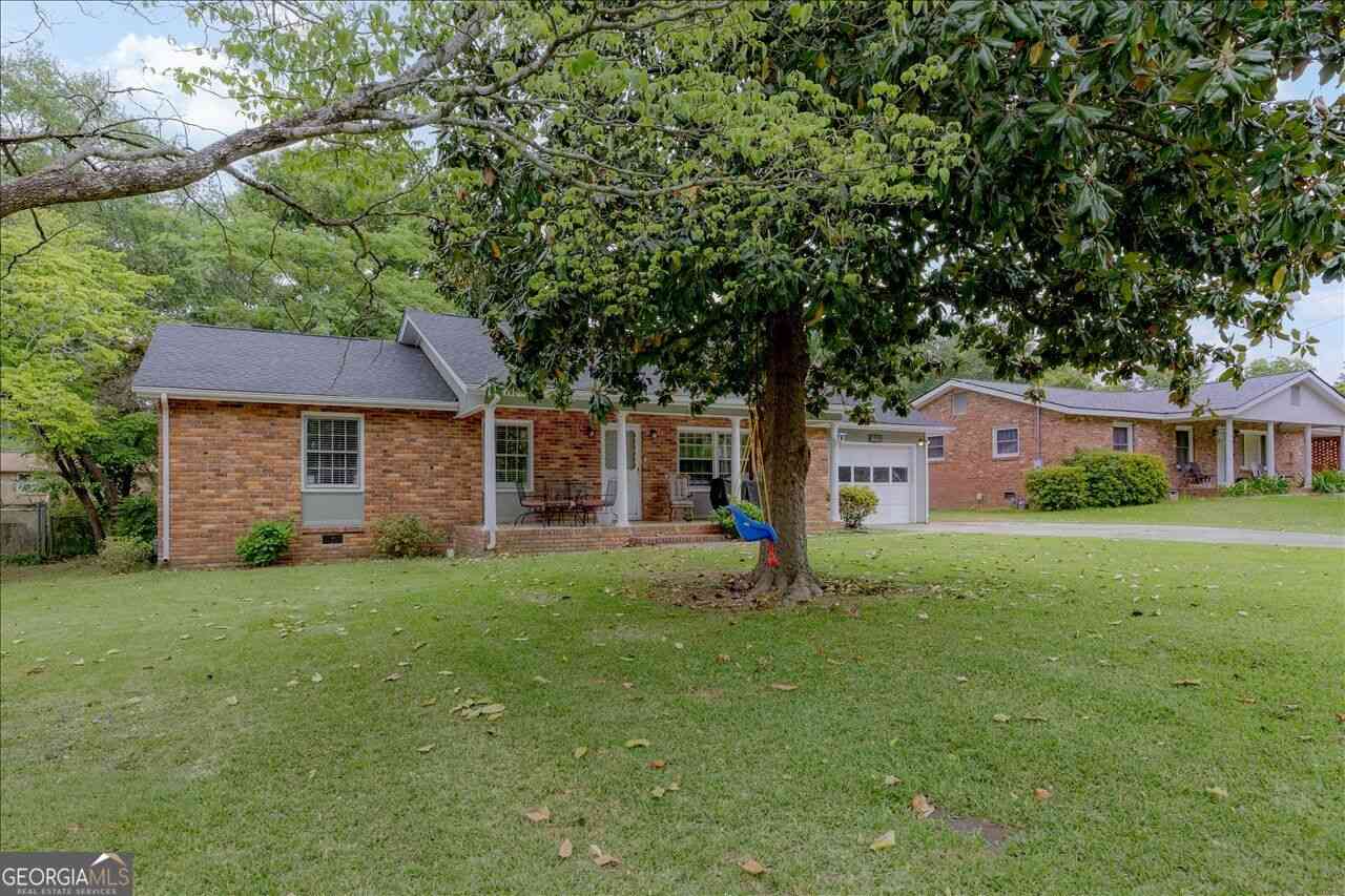 Homes For Sale - 411 Arrowhead Trail<br/> Warner Robins, GA 31088