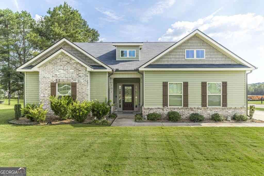 Homes For Sale - 101 Lynn Wright Drive<br/> Perry, GA 31069