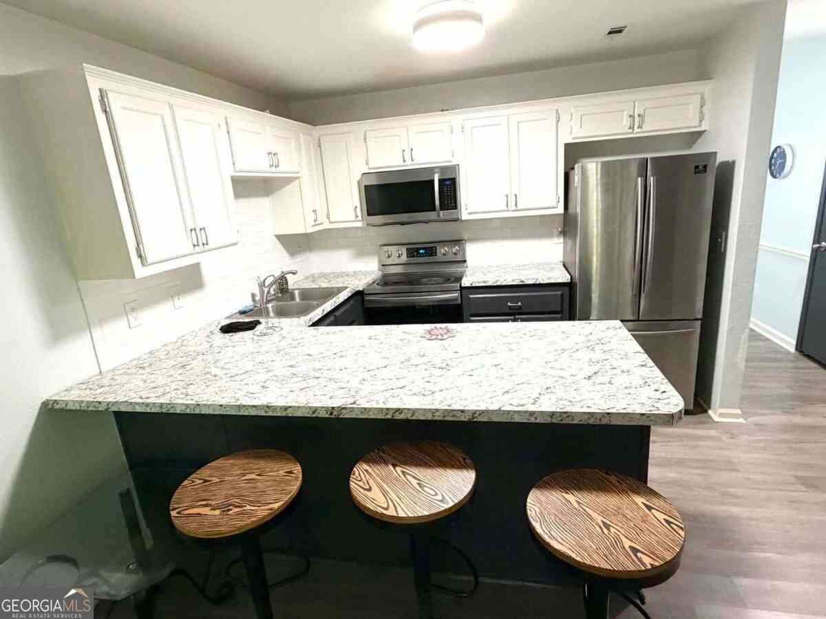 Townhouse For Sale - 3044 Steeplechase Drive<br/> Alpharetta, GA 30004