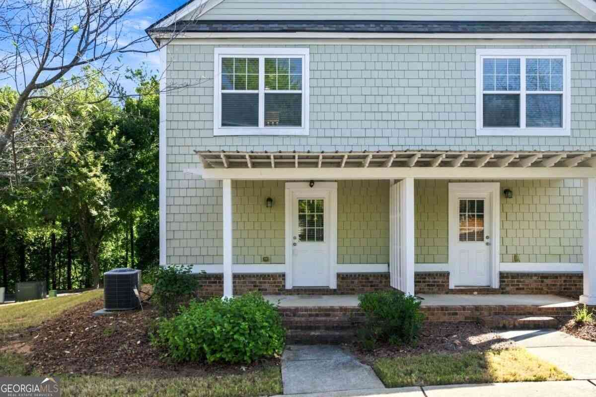 Condo For Sale - 1035 Barnett Shoals Road #452<br/> Athens, GA 30605