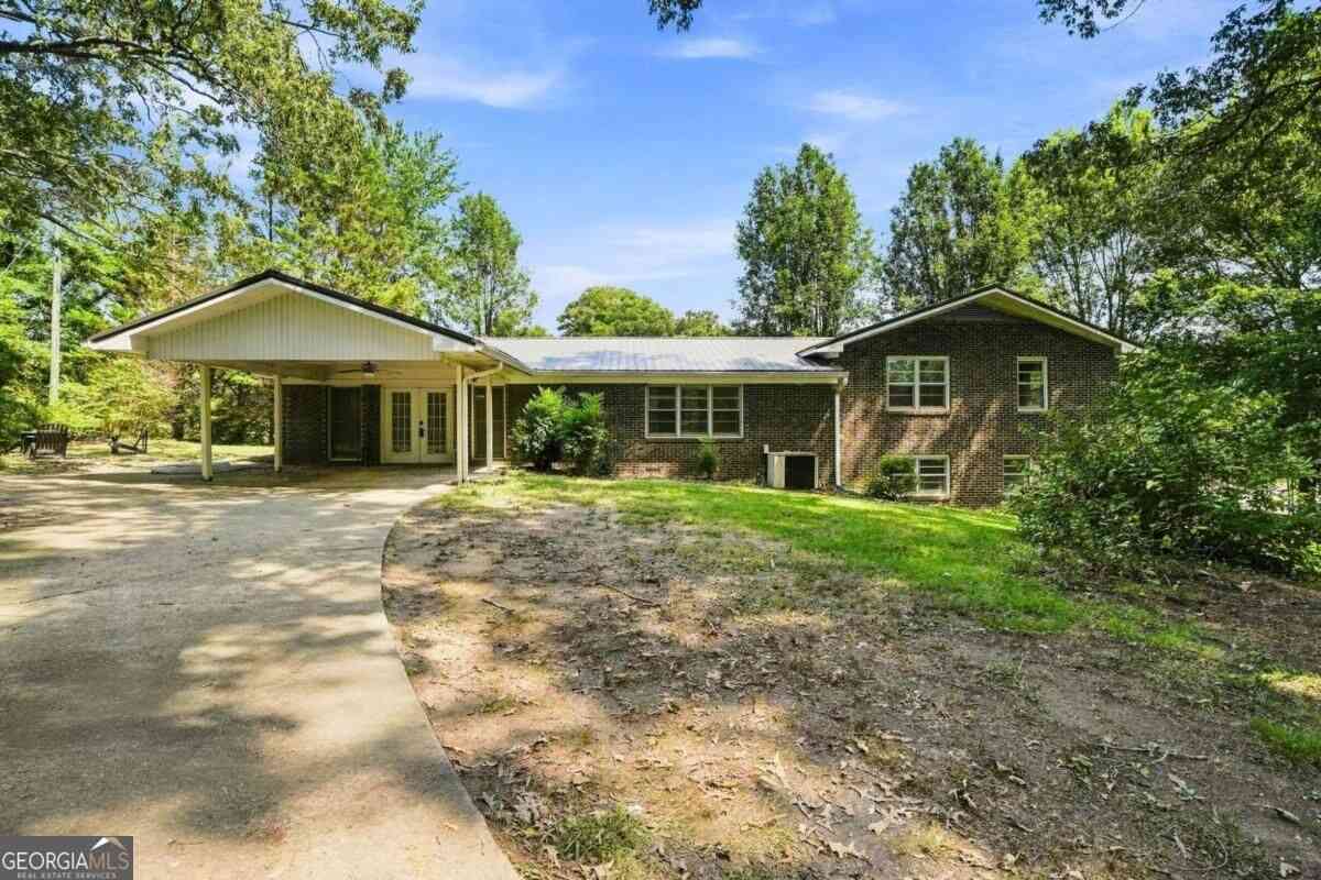 Homes For Sale - 7018 Highway 27<br/> Buchanan, GA 30113