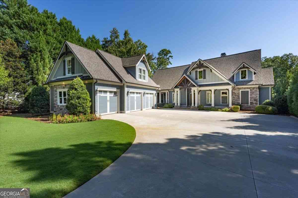 Homes For Sale - 166 Waters Edge Drive<br/> Eatonton, GA 31024