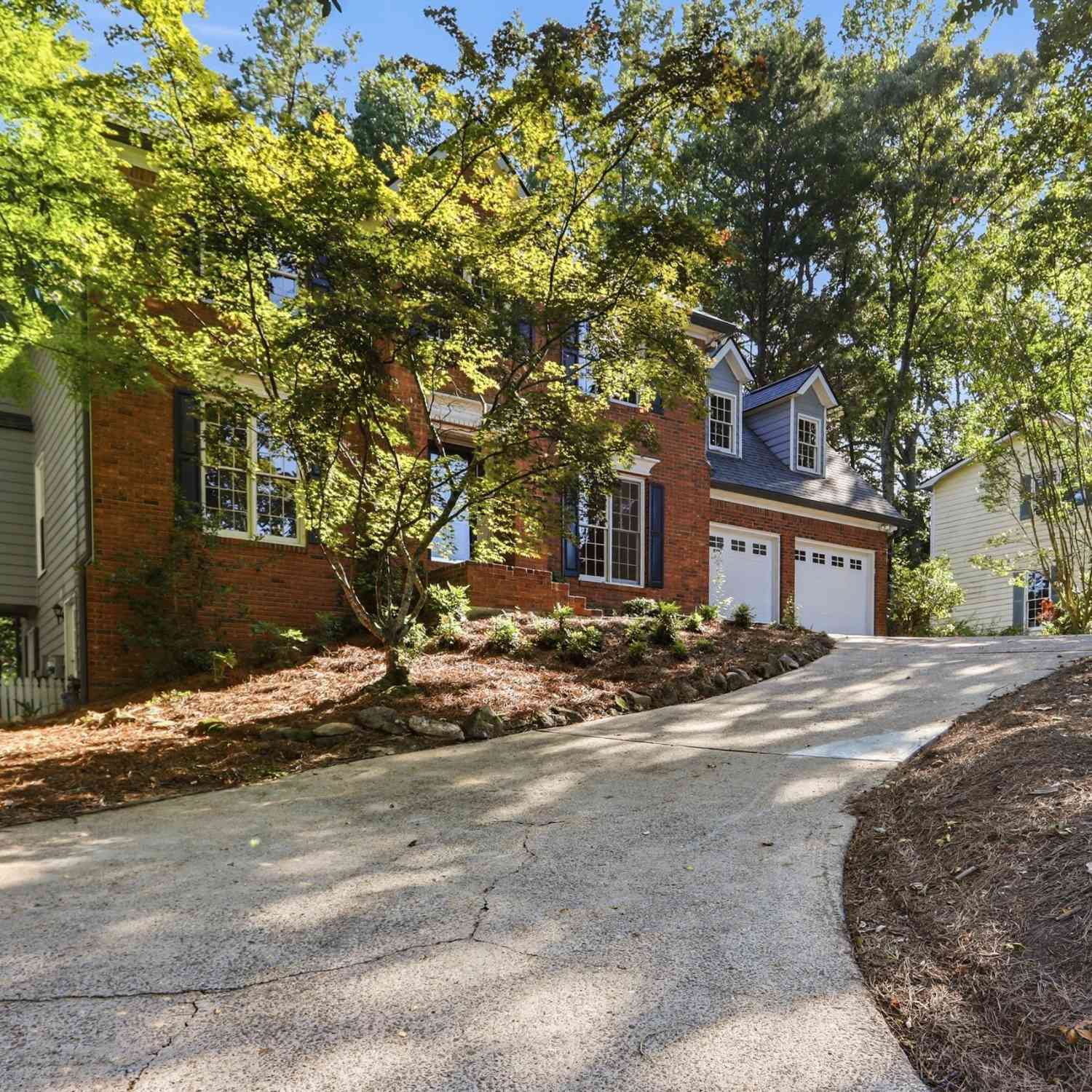 Homes For Sale - 2696 S Arbor Drive<br/> Marietta, GA 30066