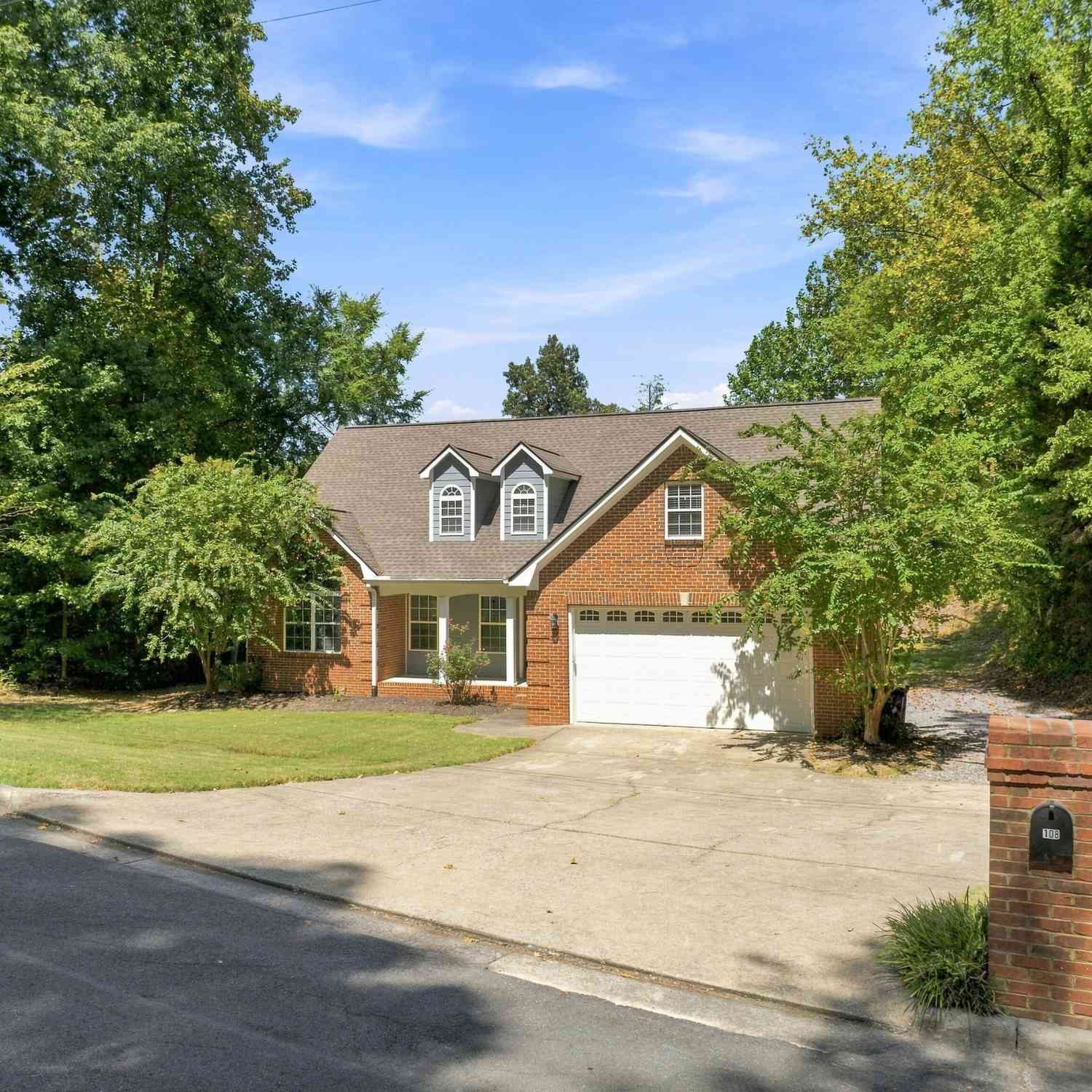 Homes For Sale - 108 Thornwood Drive SW<br/> Rome, GA 30165