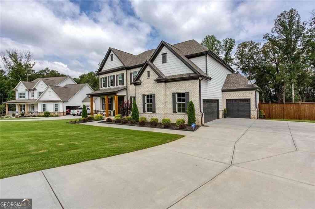 Homes For Sale - 1041 Montrose Way<br/> Hoschton, GA 30548