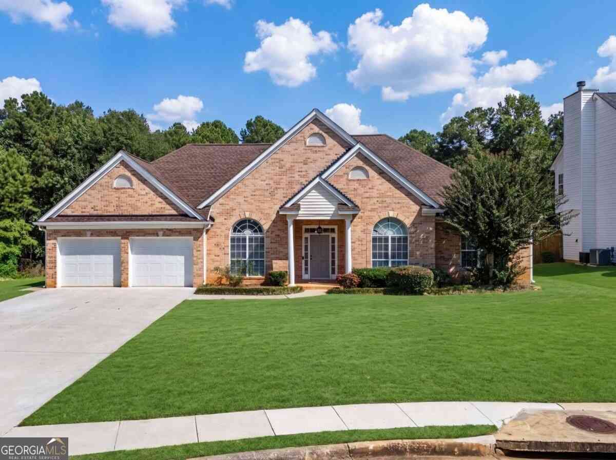 Homes For Sale - 120 Mcintosh Place Drive<br/> Fayetteville, GA 30214