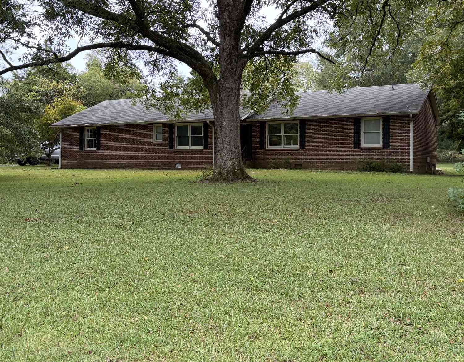 Homes For Sale - 115 Price Drive W<br/> Locust Grove, GA 30248