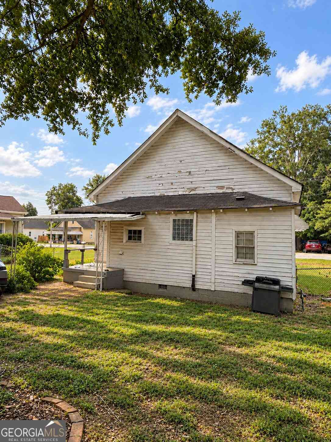 Homes For Sale - 1627 Broad Street NE<br/> Conyers, GA 30012