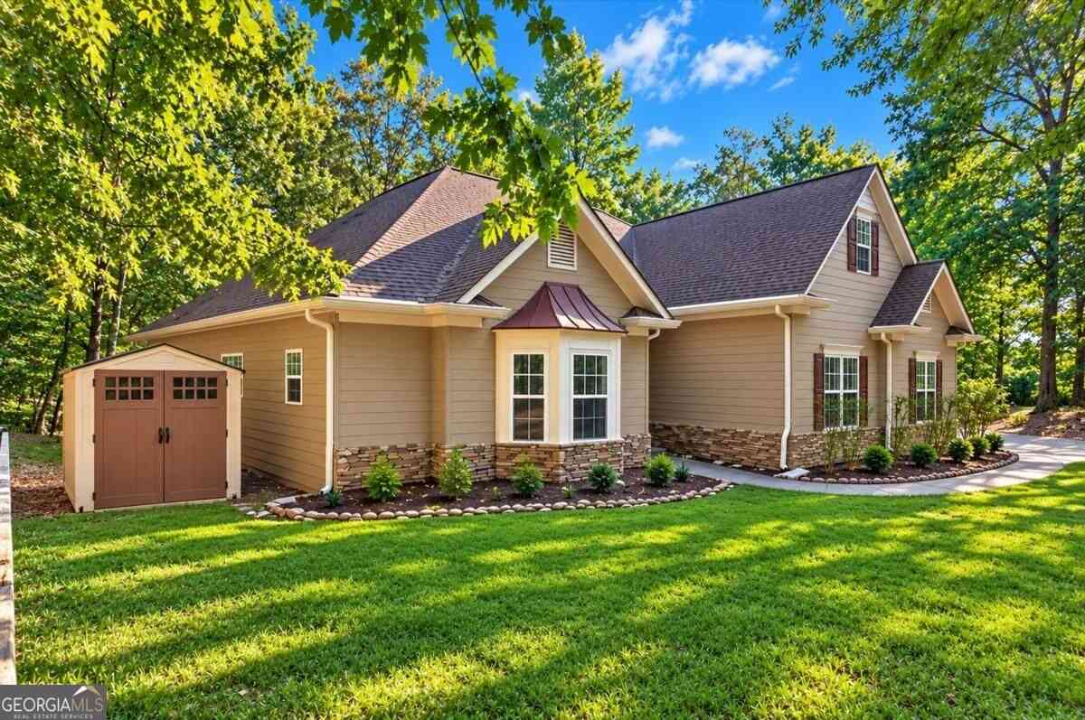 Homes For Sale - 133 Dogwood Court<br/> Waleska, GA 30183