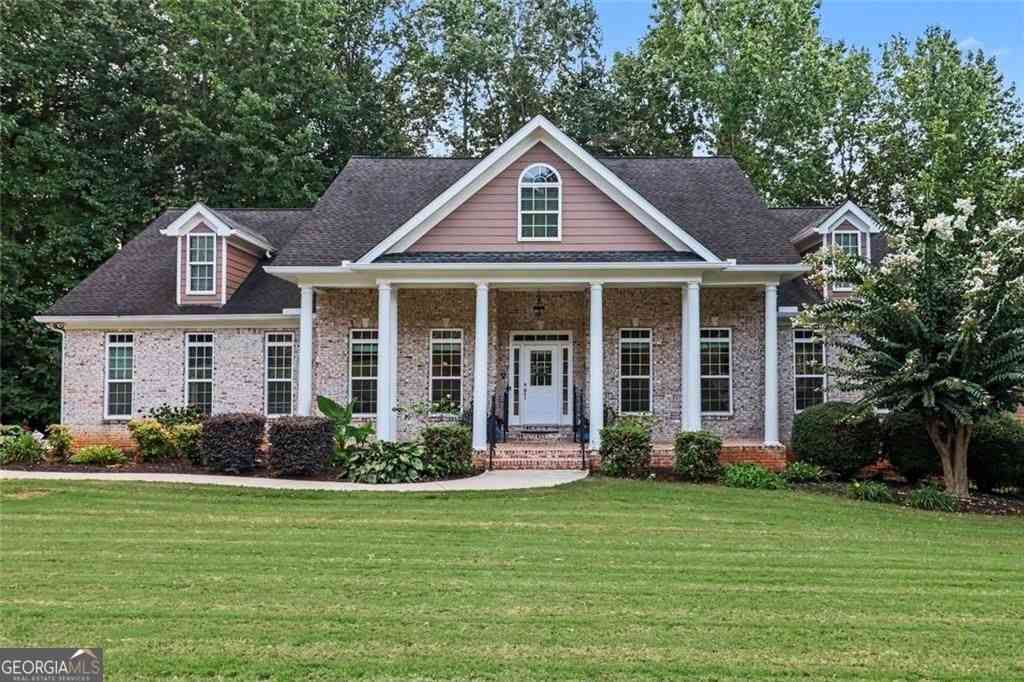 Homes For Sale - 5453 Copper Creek Road<br/> Flowery Branch, GA 30542