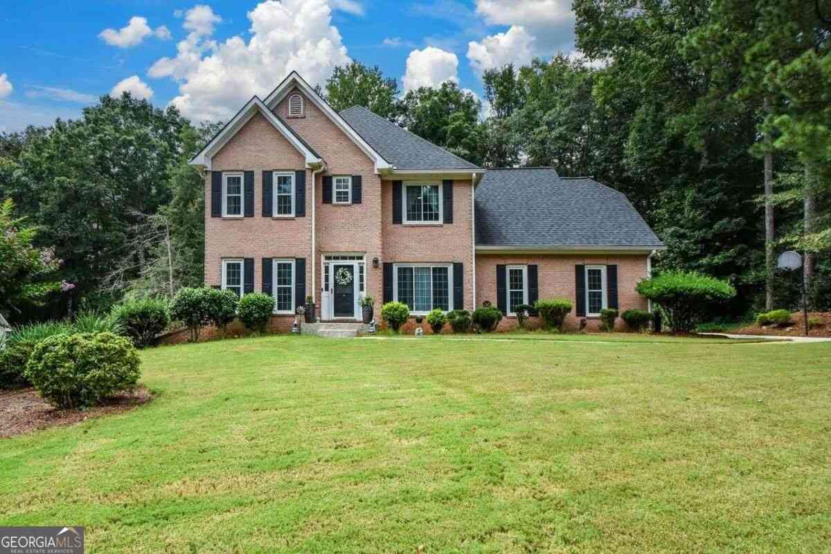 Homes For Sale - 125 Riverlook Mill<br/> Fayetteville, GA 30215