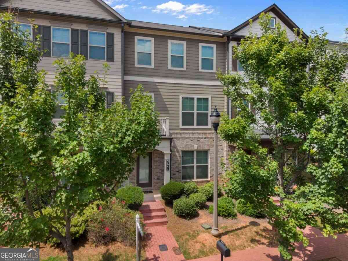 Townhouse For Sale - 3641 Princeton Avenue<br/> College Park, GA 30337