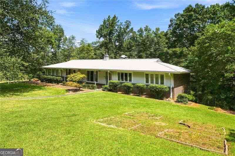 Homes For Sale - 327 Green Drive<br/> Canton, GA 30114