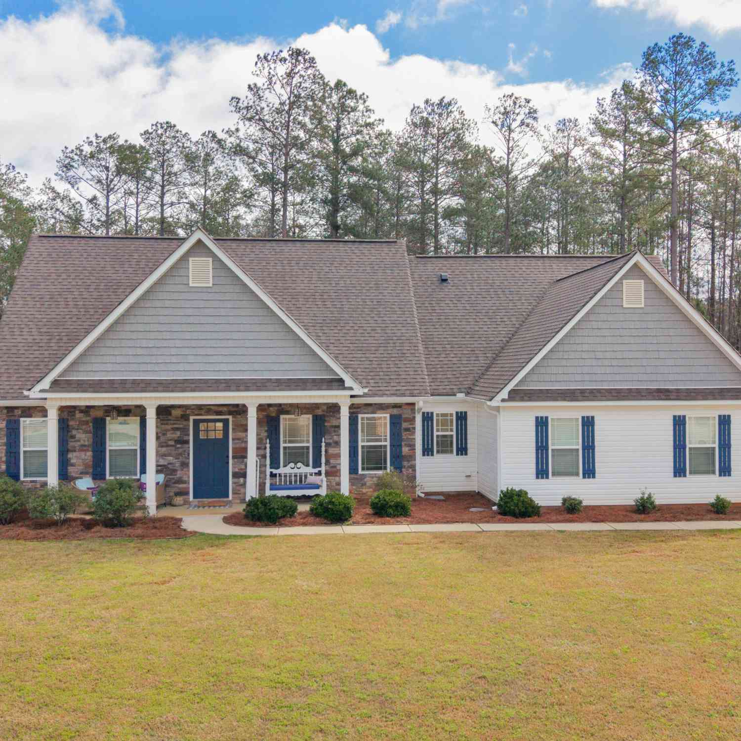 Homes For Sale - 119 Mylee Cove<br/> Barnesville, GA 30204