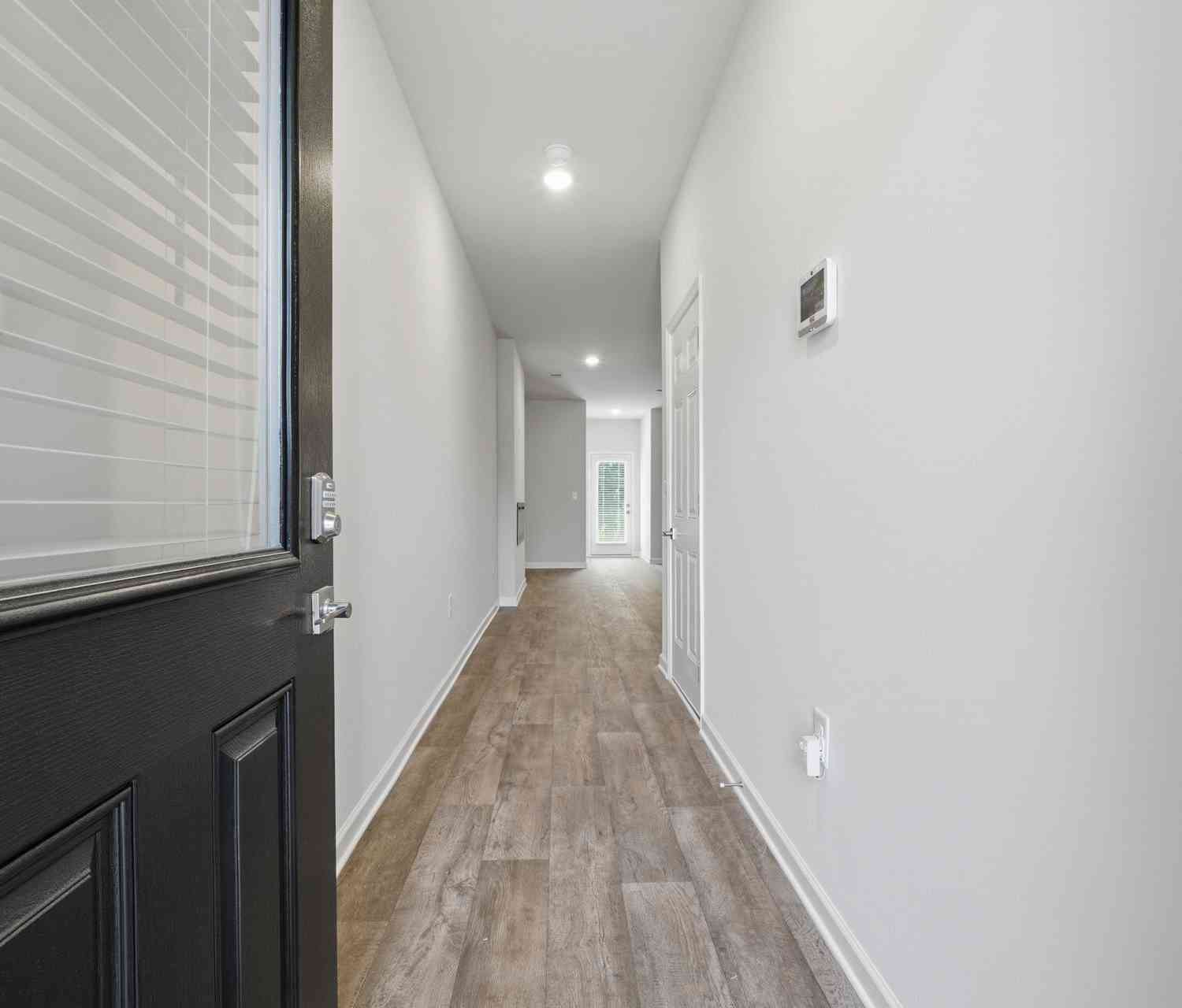 Townhouse For Sale - 3666 Parkway James Drive<br/> Snellville, GA 30039