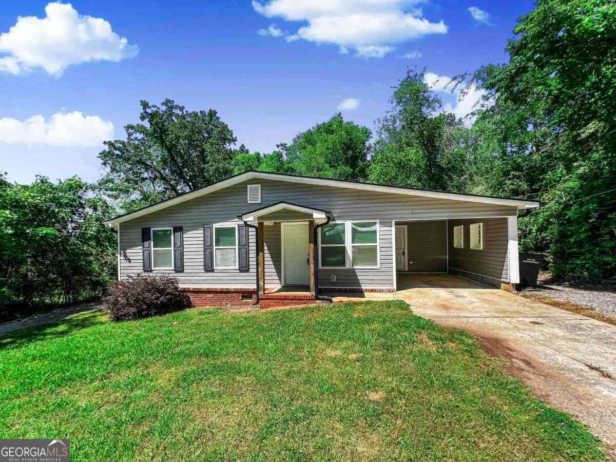 Homes For Sale - 18 Mockingbird Drive<br/> Cartersville, GA 30120
