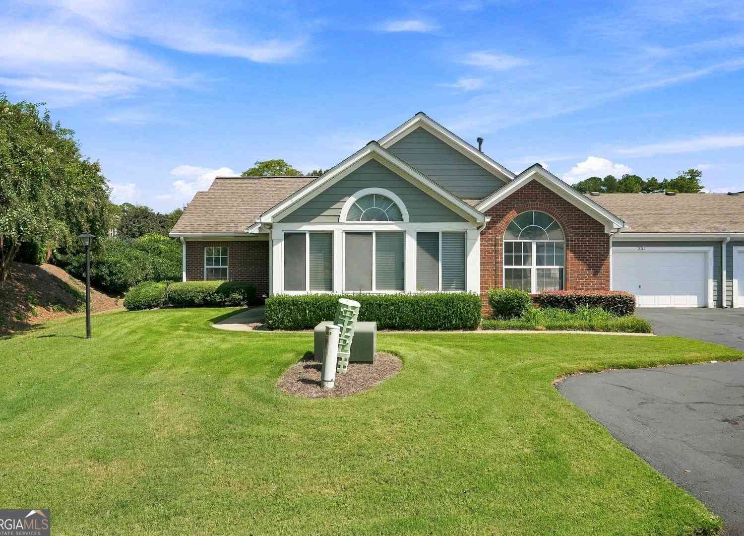 Condo For Sale - 2112 Carefree Circle #2<br/> Marietta, GA 30062