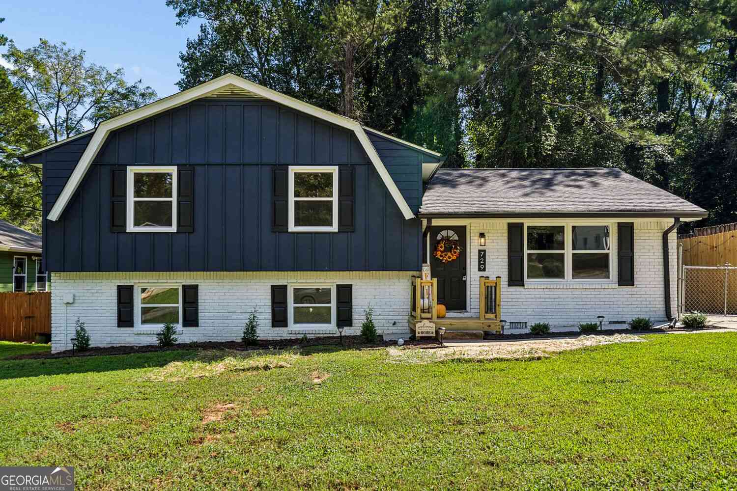 Homes For Sale - 729 Winter Lane<br/> Jonesboro, GA 30238