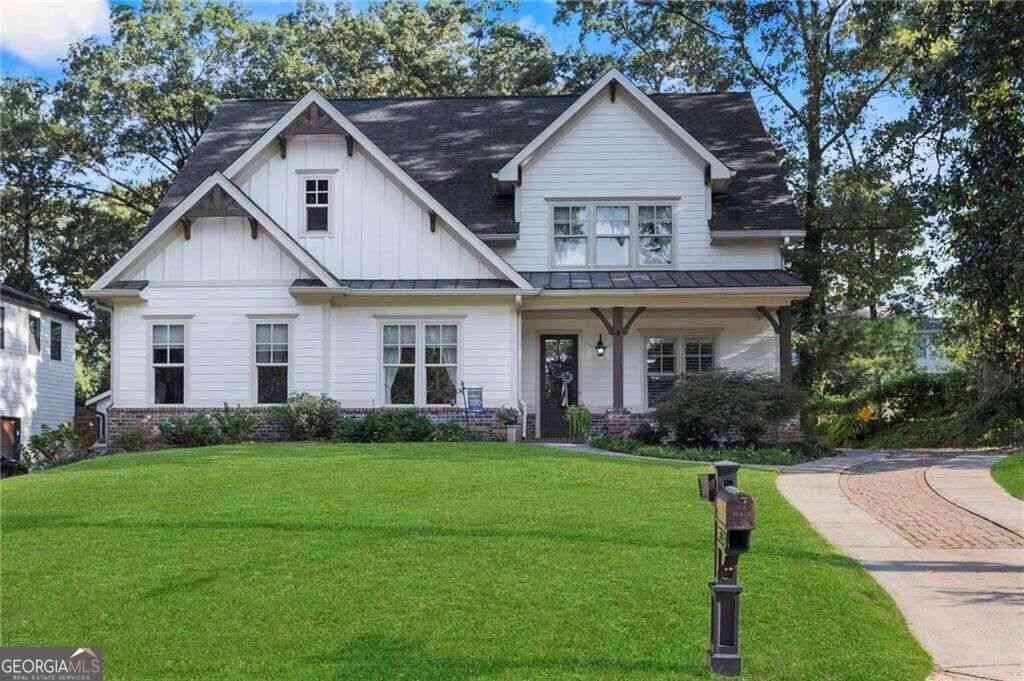 Homes For Sale - 2043 Cambridge Avenue<br/> Atlanta, GA 30337