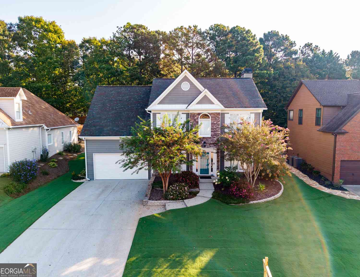 Homes For Sale - 3438 Ridgemill Circle<br/> Dacula, GA 30019