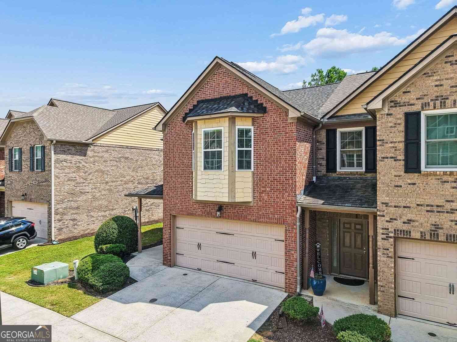 Townhouse For Sale - 3281 Open Fields Drive<br/> Snellville, GA 30078