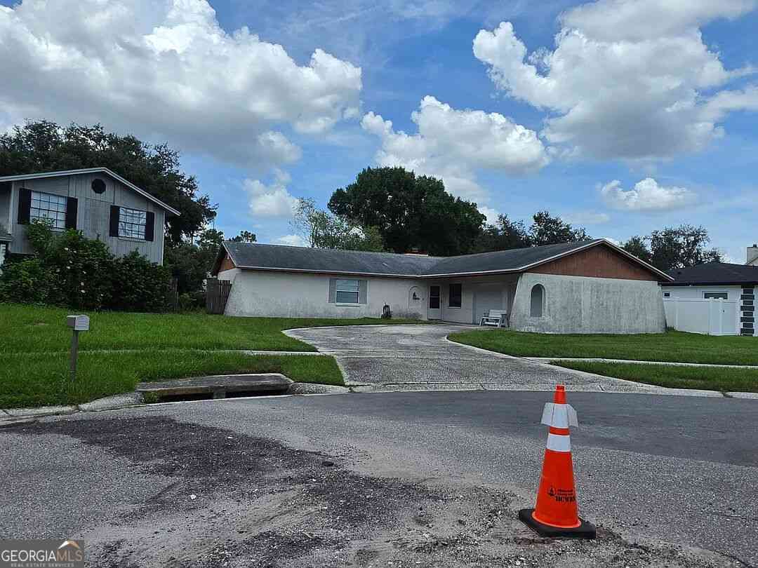 Homes For Sale - 3609 Casaba Loop<br/> Valrico, FL 33596