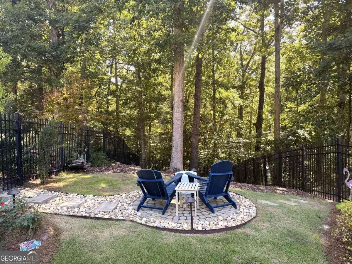 Townhouse For Sale - 6915 Fellowship Lane<br/> Flowery Branch, GA 30542