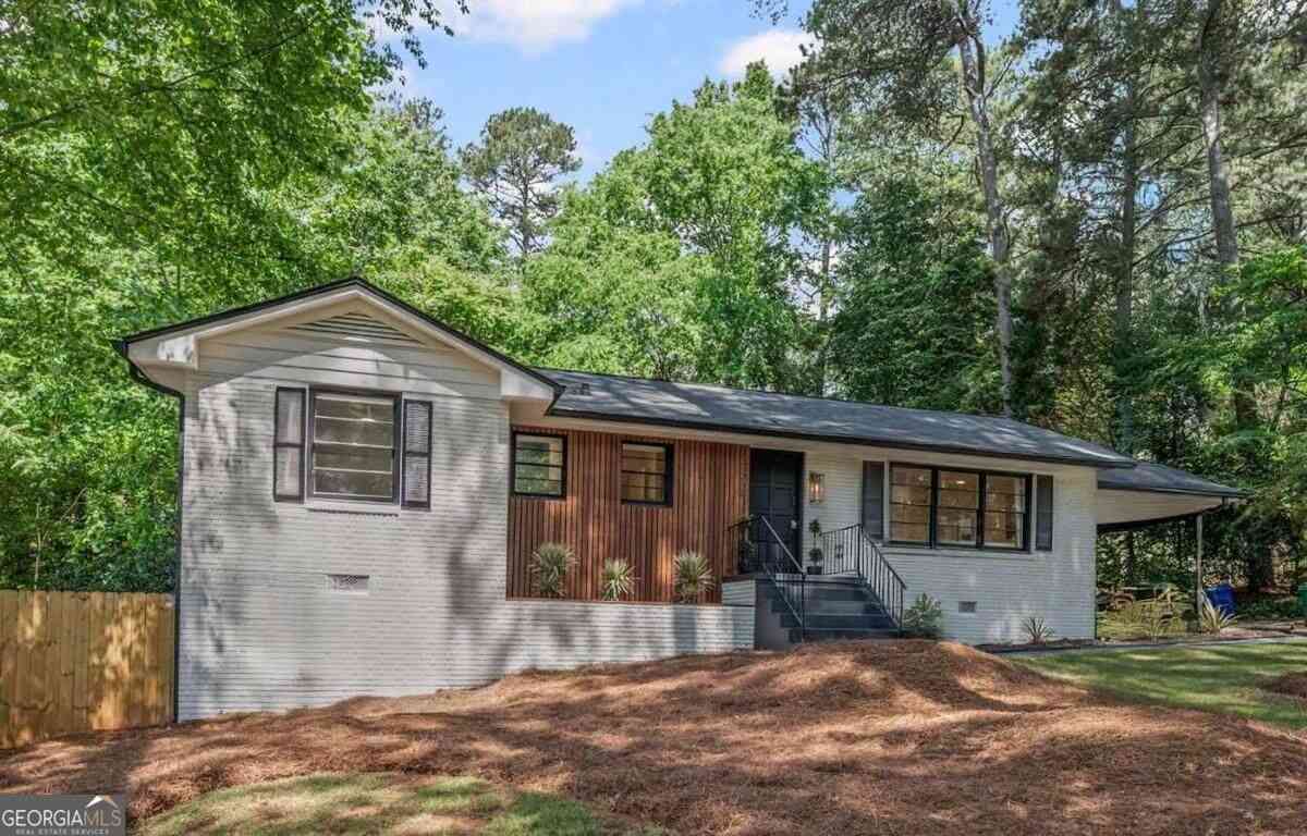 Homes For Sale - 2238 Pinecliff Drive NE<br/> Atlanta, GA 30345