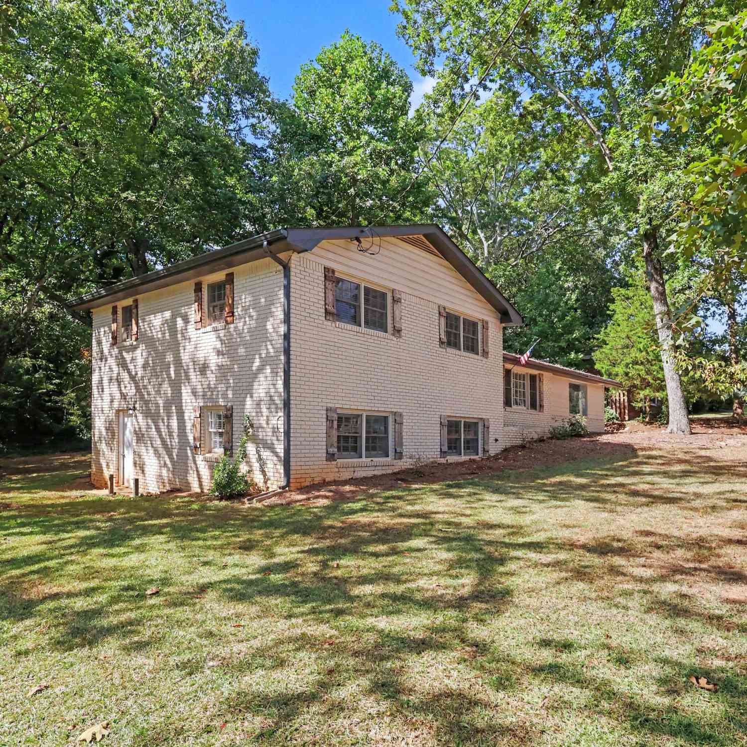 Homes For Sale - 5336 Orchard Place<br/> Douglasville, GA 30135