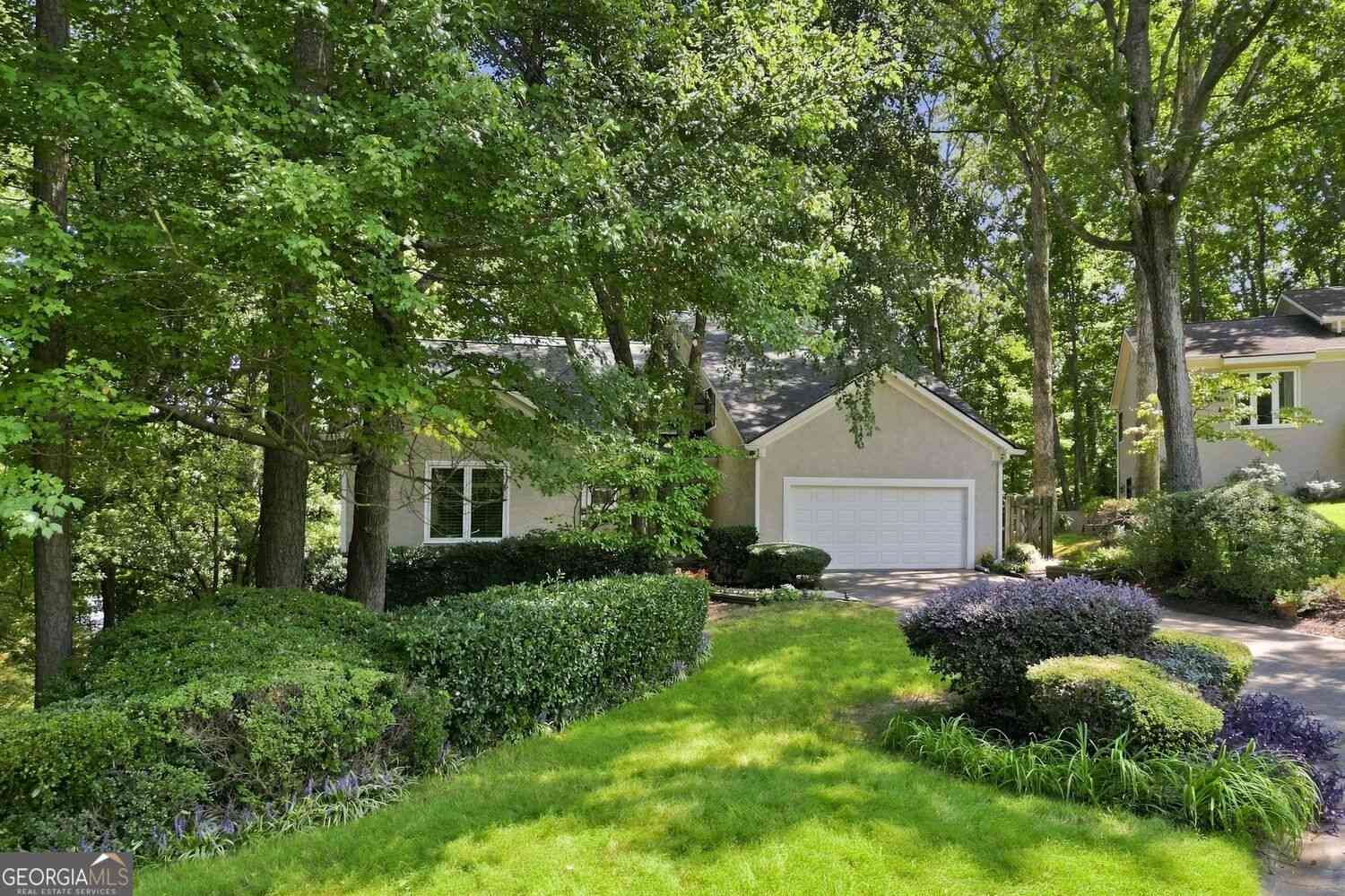 Homes For Sale - 2267 Belle Vista Court<br/> Marietta, GA 30062