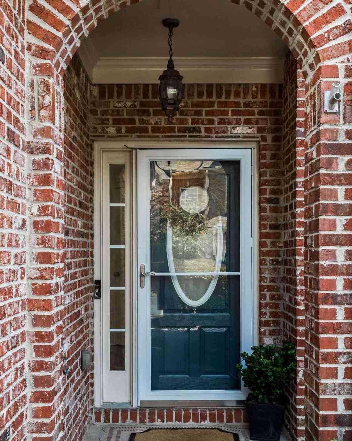 Townhouse For Sale - 305 Glen Ivy<br/> Marietta, GA 30062