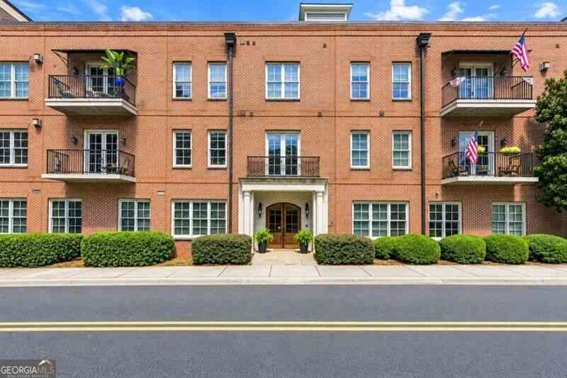 Condo For Sale - 351 Washington Avenue NE #209<br/> Marietta, GA 30060