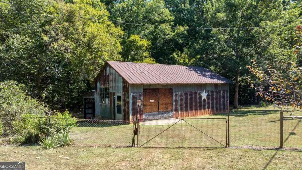 Homes For Sale - 2045 Ila Road<br/> Commerce, GA 30530