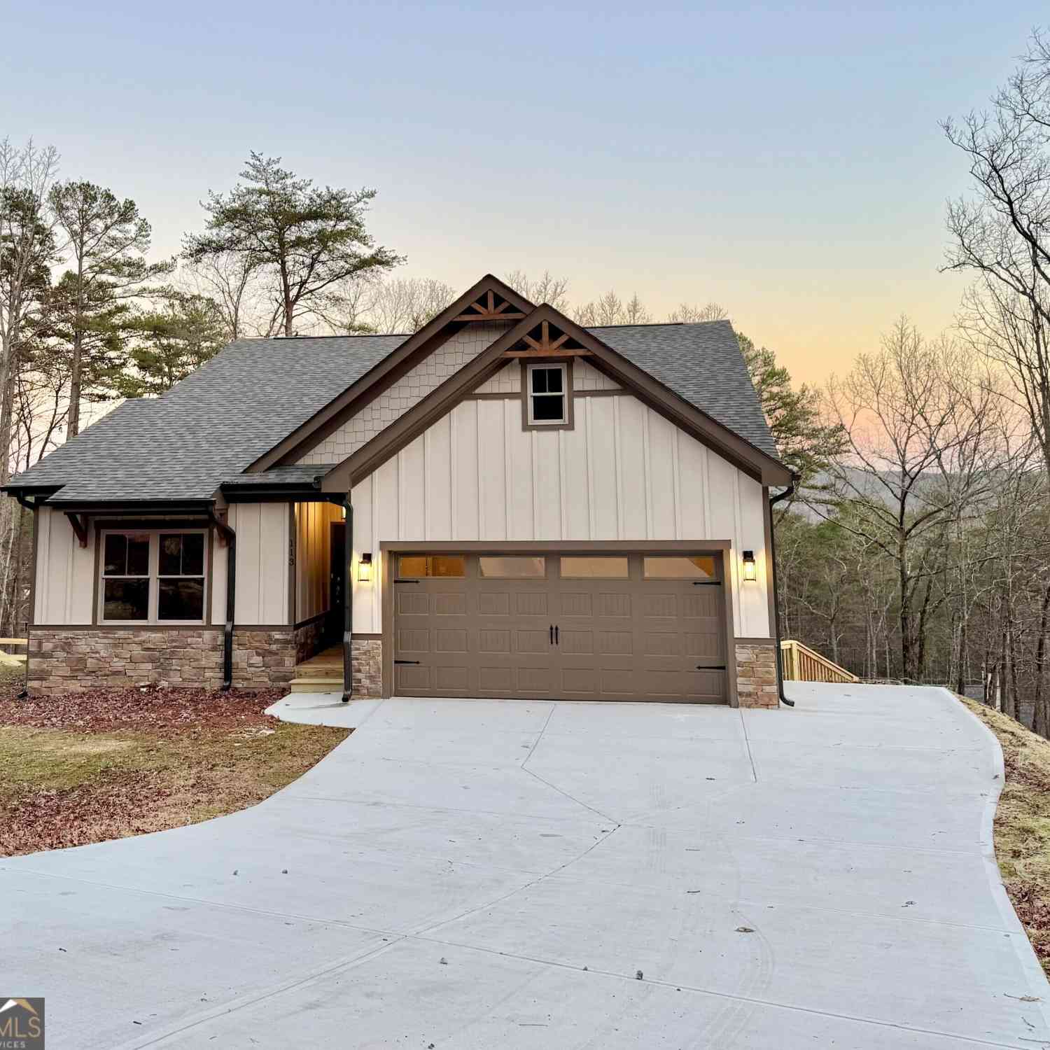 Homes For Sale - 302 Cloisters Court<br/> Waleska, GA 30183