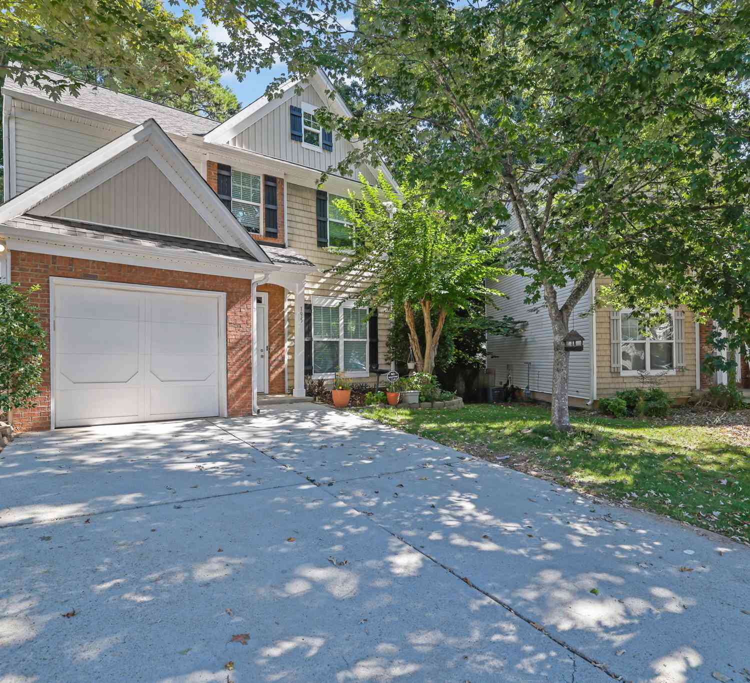 Homes For Sale - 195 Cool Weather Drive<br/> Lawrenceville, GA 30045