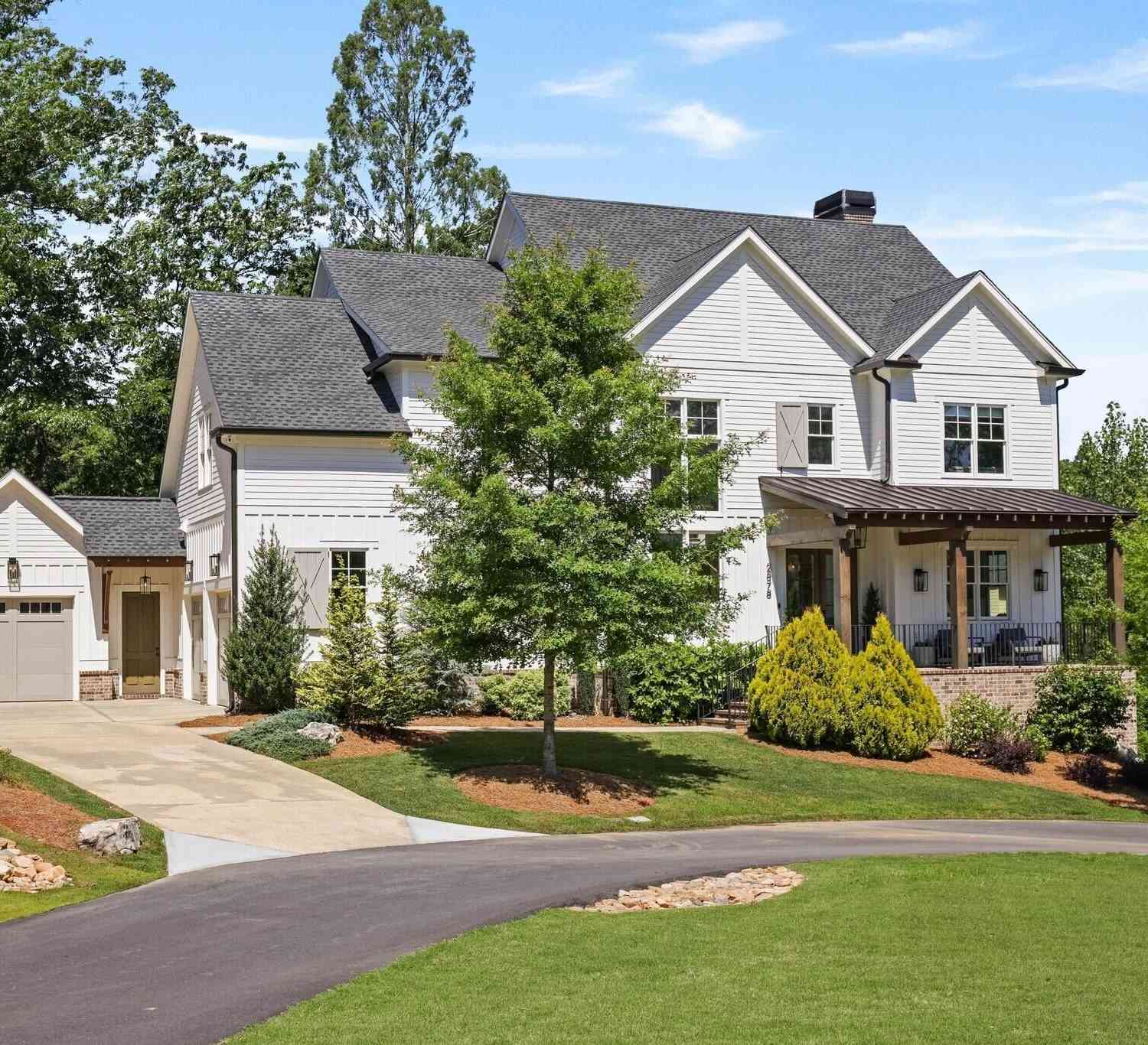 Homes For Sale - 2878 Ollie Avenue<br/> Norcross, GA 30071