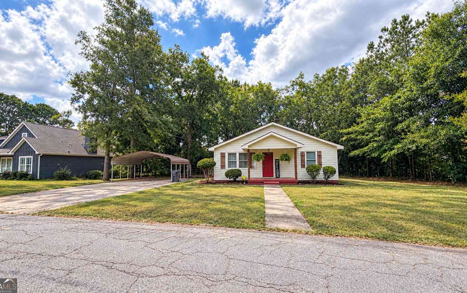 Homes For Sale - 386 Chestnut Drive SE<br/> Social Circle, GA 30025